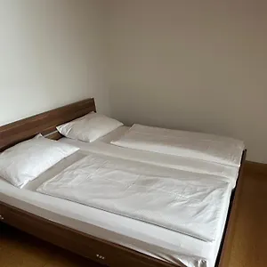 Bauer Mit Aufzug With Elevator Guest house Nuremberg